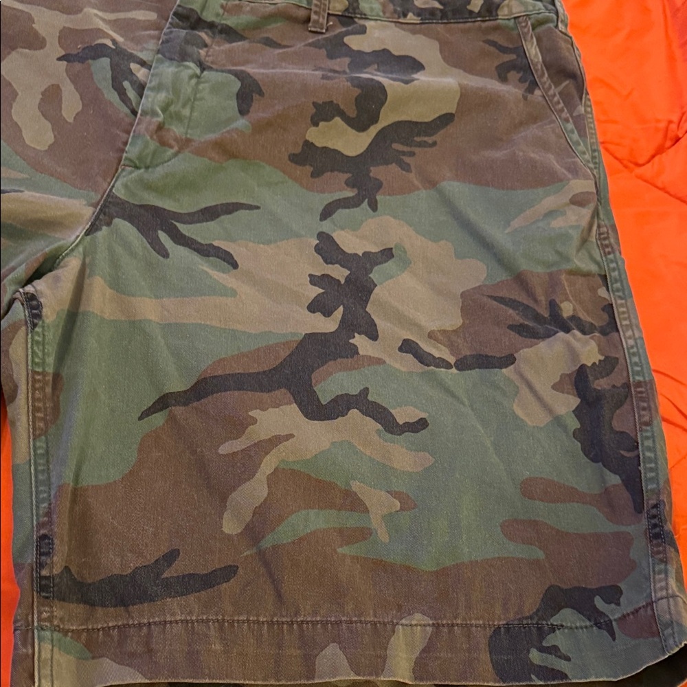 Polo by Ralph Lauren Men's Green Camouflage Shorts - Picture 13 of 16